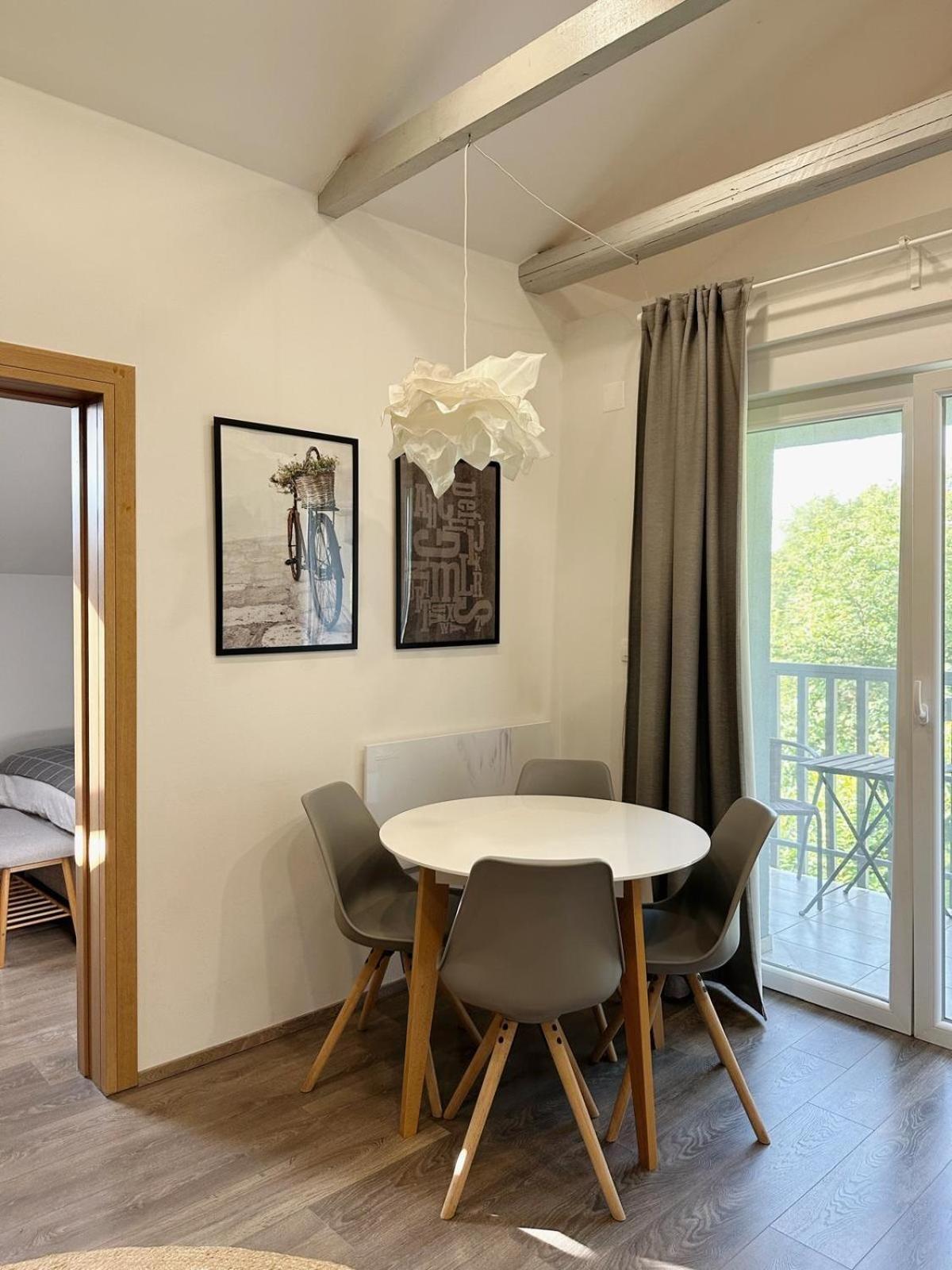Lizmari Apartment Podcetrtek Luaran gambar